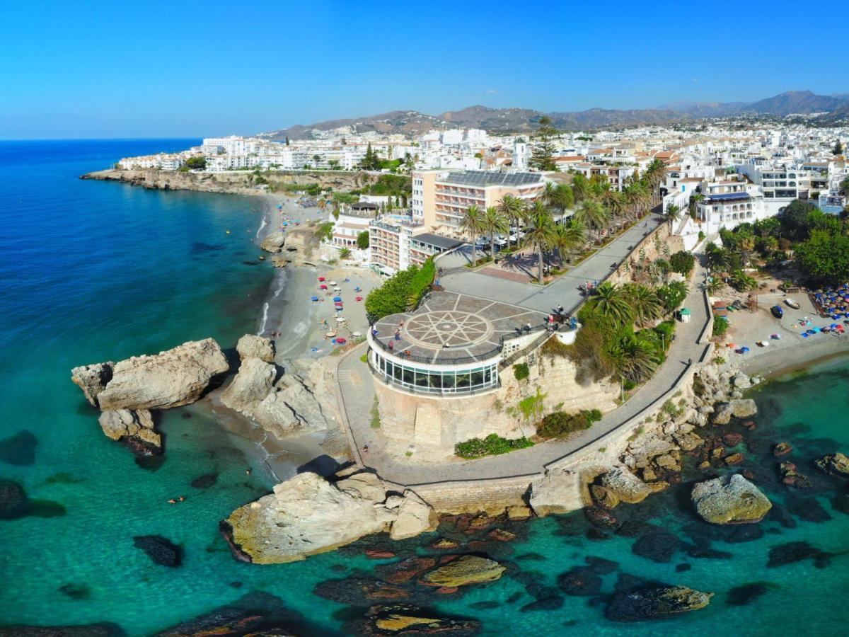 Holiday Home Nerja Penthouse Luaran gambar